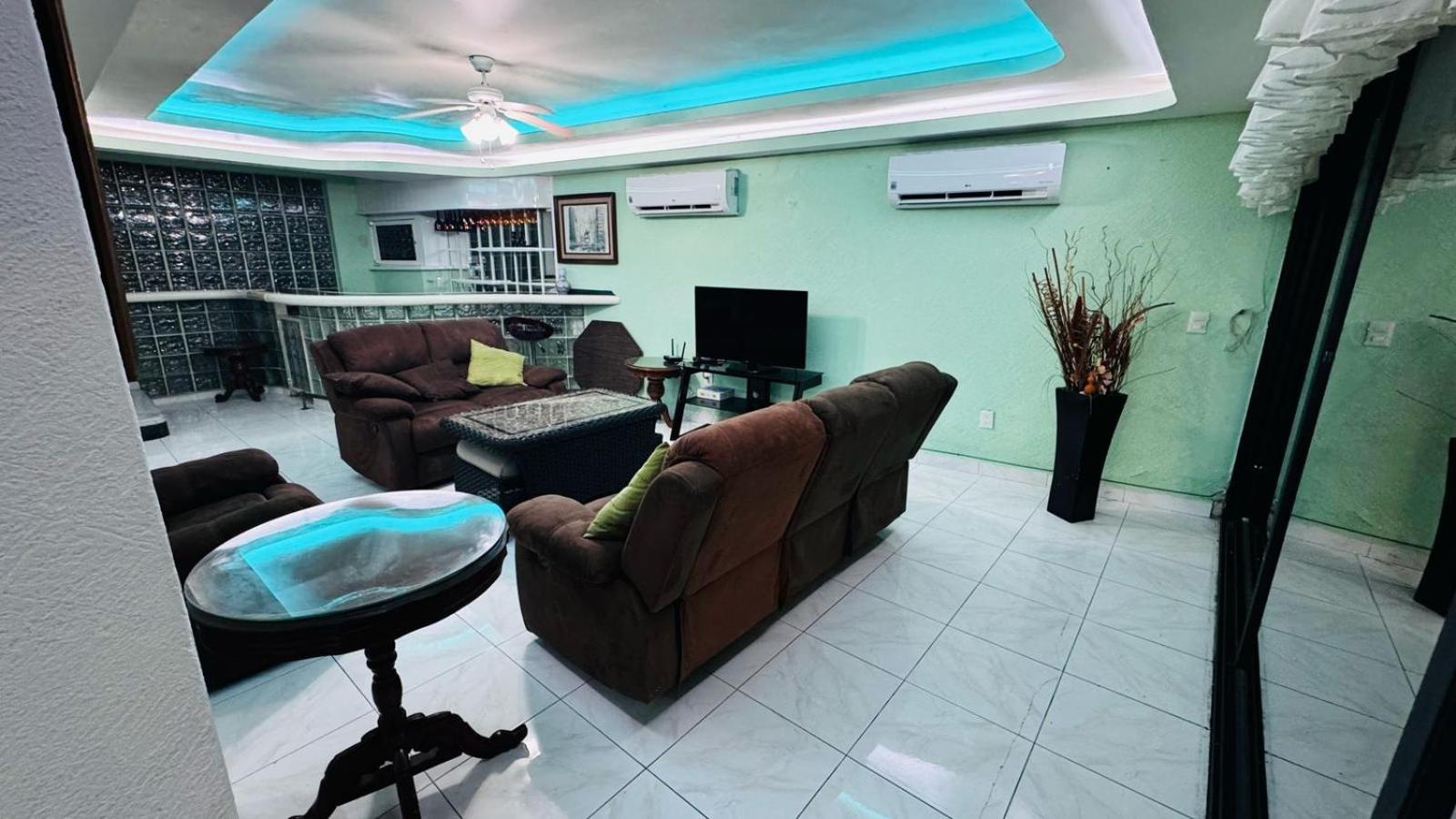 Casa Jade Villa *